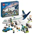 Produktbild: LEGO City 60367 Passagierflugzeug Set, großes Flugzeug-Modell mit Fahrzeugen