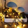 Produktbild: hellum Lichterkette außen 80 LED, Lichterkette mit Batterie (4x AA, nicht inkl.), Timer und Dämmerungssensor, beleuchtete Länge 7,90m, Terassenbeleuchtung warmweiß, Kabelfarbe grün 522730