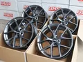 Produktbild: BBS SR himalaya-grau matt 8x18 ET21 - LK5/112 ML66.5 Alufelge grau
