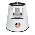 Produktbild: WEDO Rollhocker Super Step – robuster Tritthocker aus bruchfestem Kunststoff, TÜV/GS-geprüft nach EU-Norm EN 14183-F, rutschfest & rollbar, Made in Germany, Höhe ca. 43 cm, Tragkraft 150 kg, Weiß