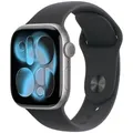 Produktbild: Apple Watch Series 11 GPS 42mm Space Grau Aluminiumgehäuse mit Schwarzem Sportarmband - M/L
