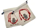 Produktbild: MYSTIC JEWELS by Dalia – Armband Kabbalah – Kordel, 7 Knoten aus rotem Draht – Unisex – verstellbar – Schutz vor bösen Augen, Glück – Good Luck (2 Stücke)