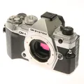 Produktbild: OM SYSTEM OM-5 (silber) Kamera