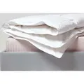 Produktbild: HOMESCAPES Warme Premium Ganzjahres-Daunendecke 135x200 cm – Gänsedaunen, Wärmeklasse 3-4 - Weiß