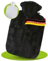 Produktbild: Hugo Frosch Wärmflasche Klassik 1,8l – Made in Germany – mit kuscheligem Flauschbezug in Felloptik Schwarz – große, auslaufsichere & geruchsneutrale Bettflasche – mit waschbarem Bezug