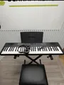 Produktbild: Alesis 61 Keyboard, Piano Mit 61 Tasten, Stände, Hocker, Kopfhörer Klavier Set