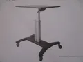 Produktbild: StarTech Mobiler Sitz-/Steh-Arbeitsplatz mit 80cm Arbeitsfläche STSCART-