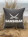 Produktbild: Sansibar Sylt Dekokissen Outdoor Kissen Sansibar (1 Stück), Logodruck, 45x45 cm, Kissenfüllung, Outdoor geeignet, wasser- und schmutzabweisend