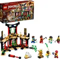 Produktbild: LEGO 71735 NINJAGO Turnier der Elemente Tempel Bauset mit Kampfarena und Figur des Goldenen Ninja Lloyd