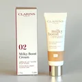 Produktbild: Clarins, Milky Boost Cream 02, Tinted Glow & Care, 45ml