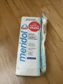 Produktbild: MERIDOL Mundspül Lösung 400 ml PZN 3713120 Gratis Zahnbürste