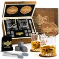 Produktbild: WHISISKEY Whisky Gläser Set - Whiskey Geschenkset Glas - Whiskygläser - Geschenke für Männer - Männergeschenke - Geburtstagsgeschenk Mann - Geschenkbox, 2 Rum Gläser x 310ML, 8 Whiskey Steine