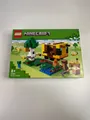 Produktbild: LEGO Minecraft: Das Bienenhäuschen (21241)