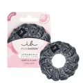 Produktbild: invisibobble Haargummi Extra Care Grau Scrunchie Soft as Silk, Haargummis starker Halt für Mädchen & Damen, Scrunchies Samt Grau, designed im Herzen Münchens, 1 stück (1er Pack)