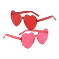 Produktbild: Aidqxbaoer 2 Stück Party Brille, Magische Farben Party Brille, Hippie Brille, Rund Herz Sonnenbrille Lustige Partybrillen für Fasching Foto Requisiten für Kinder und Erwachsene(Rot und Rosenrot)