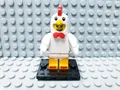 Produktbild: Lego Serie 9 Figur MANN IM HÜHNERKOSTÜM / CHICKEN SUIT GUY Sammelfigur 71000
