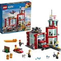 Produktbild: LEGO 60215 City Feuerwehr-Station, Feuerwehr-Spielzeug für Kinder mit Feuerwehrauto, Wasserscooter, Drohne, Licht-und Toneffekten und Minifiguren - Beige