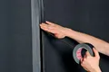 Produktbild: tesa Aluminiumklebeband 63652 - Silber - 25 m x 50 mm - hitzebeständig & leitfähig Klebeband