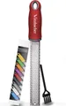 Produktbild: Winzbacher - Premium Zester Reibe I Parmesanreibe, Zitronenreibe, Muskatnuss Reibe, Ingwerreibe u.v.m. I rasiermesserscharfe Edelstahl Klinge I Spülmaschinenfest I inkl. Schụtz & Reinigungsbürste