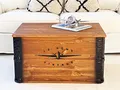 Produktbild: Uncle Joe´s Truhe Le Home Couchtisch Truhentisch im Vintage Shabby chic Style aus Massiv-Holz in braun mit Stauraum und Deckel Holzkiste Beistelltisch Landhaus Wohnzimmertisch Holztisch nussbaum