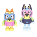 Produktbild: Bluey Pool Time: Bluey und Bingo 2 Figuren Spielset Pack Gelenkige 6,3 cm Actionfiguren Enthält 2 Paar abnehmbare Schwimmbrille Offizielles Sammelspielzeug