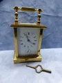 Produktbild: 22231. Historischer Reisewecker Kaminuhr Messing  K.J. Bradford