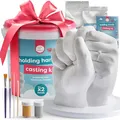 Produktbild: chuckle 3D Handabdruck Set für Paare, Gipsabdruck Hände, Pärchengeschenk zum Jahrestag, ungiftig & einfach mit Goldfarbe