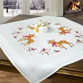Produktbild: KAMACA Stickpackung Tischdecke Kreuzstich vorgezeichnet komplettes Stickset mit Stickvorlage Stickerei-Kit zum Selbersticken Erwachsene (Rehkitz mit Schal MD 80x80 cm)