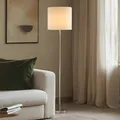 Produktbild: Lindby Textil Stehlampe weiß, Stehleuchte Stoff Lampenschirm, mit Fußschalter 1x