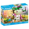 Produktbild: PLAYMOBIL 71839 Zauberhafter Einhorn-Stall für Mama und Fohlen