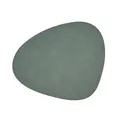 Produktbild: Lind DNA Tischset Curve L Recyceltes Leder Hippo Pastell Grün, Maße: 37cm x 44cm, 981130