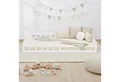 Produktbild: Homestyle4u Kinderbett 90x200 / 120x200 Weiß Natur Holzbett Bodenbett Montessori Kleinkind (Komplett-Set mit Lattenrost, Matratze mit OEKO-TEX® Standard 100), mit Rausfallschutz, wechselseitig