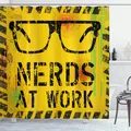 Produktbild: Abakuhaus, Retro Duschvorhang, Nerds at Work Grungy, 175 cm x 175 cm