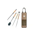 Produktbild: Snow Peak Fire Tool Set Pro, Schürhaken aus Stahl und Bambus, Feuerzange und Schaufel-Set mit Tragetasche aus Baumwoll-Canvas für Camping und Outdoor