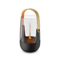 Produktbild: Stadler Form Aroma Diffuser & Laterne Sophie, für drinnen und draußen, verströmt ätherische Öle nach Wahl, mit Flammen-Effekt, im Akkubetrieb bis 11 h, schwarz mit Bambus-Griff