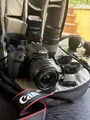 Produktbild: Canon EOS 1200D mit Objektiv 18 - 55 mm 18.0 MP SLR-III Sigma 70-300 Dabei