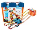 Produktbild: Hot Wheels Track Builder Power Boost Box Streckenbau-Set Rennbahn mit 2 Autos
