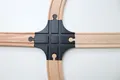 Produktbild: Kreuzweiche (mittel) für Brio | IKEA Lillabo | Playtive-Holzeisenbahn