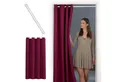 Produktbild: tinycurtains Türvorhang mit Stange weiß 55-90 cm ohne Bohren, Thermo Vorhang Tür, Ösen, abdunkelnd, Polyester, bordeaux rot Berry, Türgardine mit Klemmstange Raumtrenner verdunkelnd