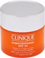 Produktbild: CLINIQUE Tagescreme Superdefense Cream Spf 25 skin Type 1/2, mit superleichter Textur