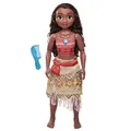 Produktbild: Disney Princess Vaiana, 80 cm große Spielpuppe von Jakks Pacific, bewegliche Puppe, mit Bürste zum Kämmen ihrer welligen Locken, vom Film inspiriertes Kleid, abnehmbare Halskette mit Anhänger