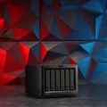 Produktbild: Synology DiskStation DS620slim // 5x 1 TB SSD // 6-Bay NAS // 4x GbE