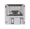 Produktbild: Fanattik Anstecknadel Doom Ansteck-Pin Floppy Disk Limited Edition