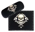 Produktbild: Hartschalenetui Skull mit weichem Microfaserbezug und passenden Tuch - Totenkopf