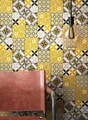 Produktbild: Newroom Vliestapete Naomi Muster Tapete Fliesentapete Fliesen,Mosaik,Kacheln, Gelb Tapete Orientalisch Fliesen - Fliesentapete Fliesenoptik Weiß Schwarz Grafisch Modern Mosaik Kacheln für Wohnzimmer Schlafzimmer Küche, Fliesenoptik