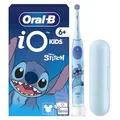 Produktbild: Oral-B iO Kids 6+ Disney Stitch Elektrische Zahnbürste für Kinder — Electric Toothbrush ab 6 Jahren, Inkl. 1 Aufsteckbürste, Reise-Etui, Musik-Timer und 3 Putzmodi für Zahnpflege, Blau (Stitch)