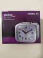 Produktbild: TechnoLine Quarzwecker Retro Modell XL 2xAA 110x85x55mm Silber