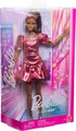 Produktbild: Mattel Barbie Deluxe Style-Modepuppe #6 in korallfarbenem Metallic-Kleid mit ballonförmigem Saum und silbernen Accessoires