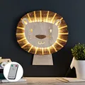 Produktbild: Lights4fun Holz-Wandlampe Löwe | mit 36 warmweißen LEDs | Batteriebetrieben | Nachtlicht Wandleuchte | mit Fernbedienung & Timer | Deko Kinderzimmer für Jungen & Mädchen