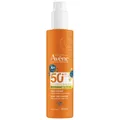 Produktbild: Avène Kinder-Sonnenspray LSF 50+ ohne Duftstoffe ist gleichermaßen für duftstoff